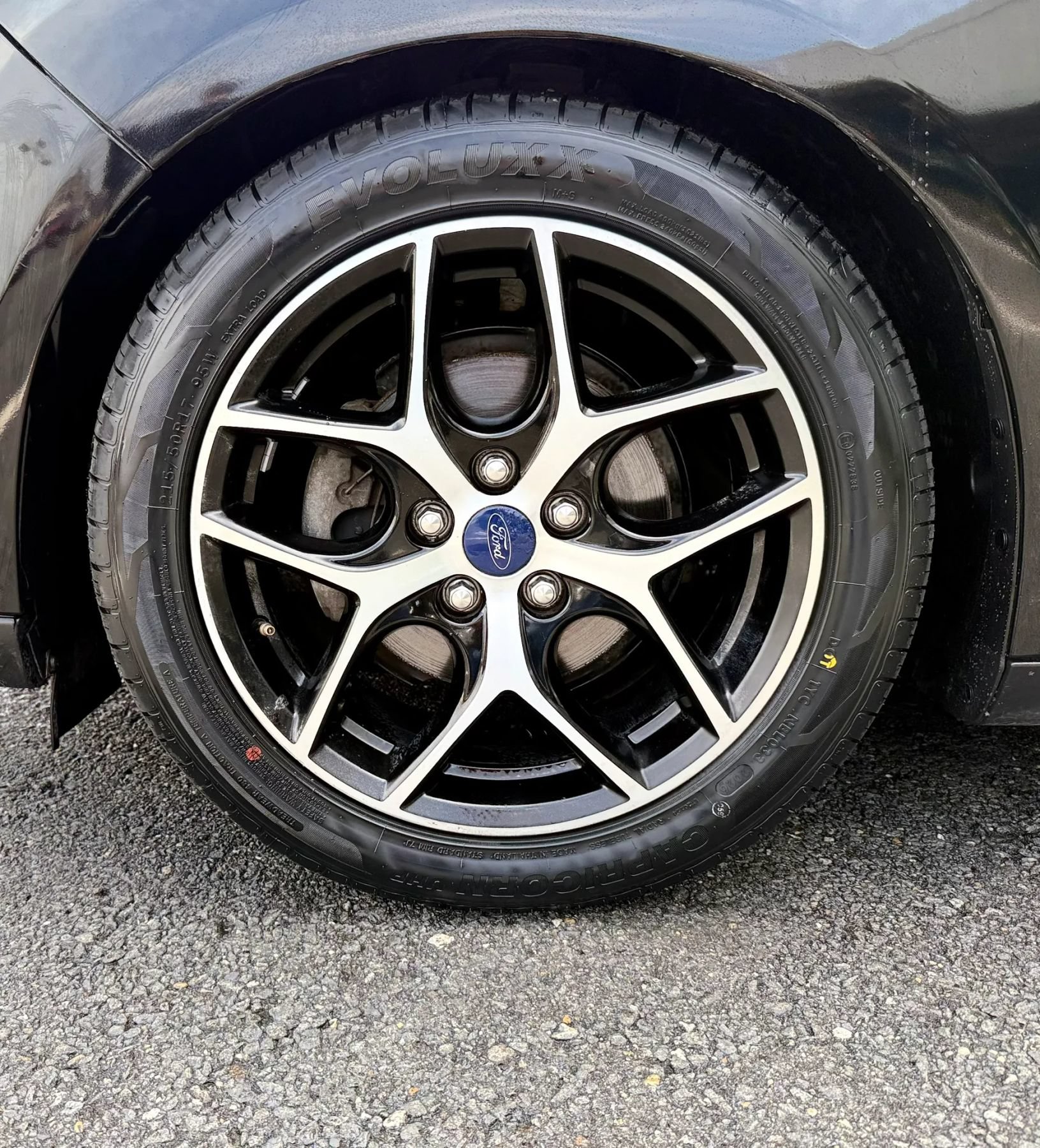 Used 2017 Ford Focus SEL FWD image 45