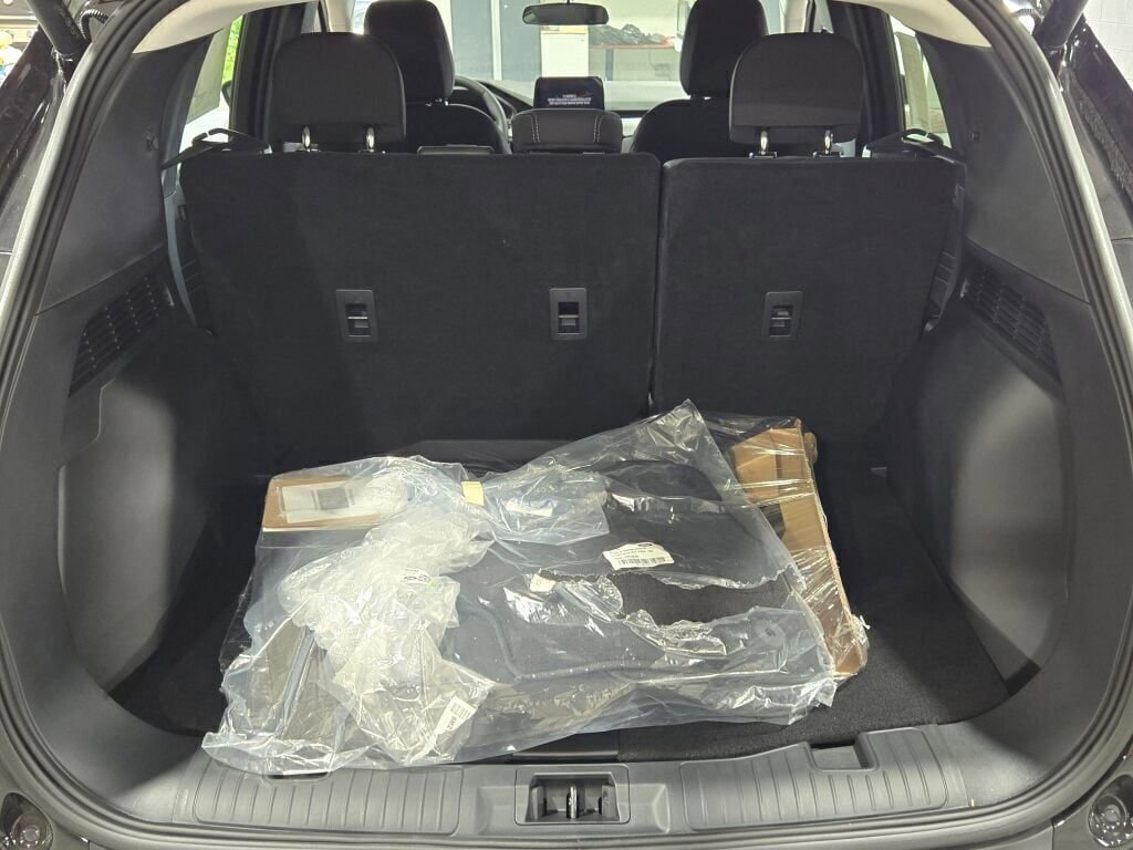 New 2025 Ford Escape Active w/ Cold Weather Package image 16