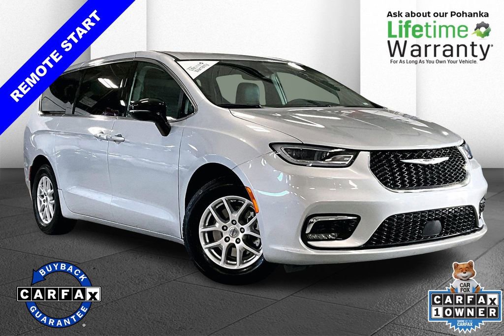 Used 2024 Chrysler Pacifica Touring-L