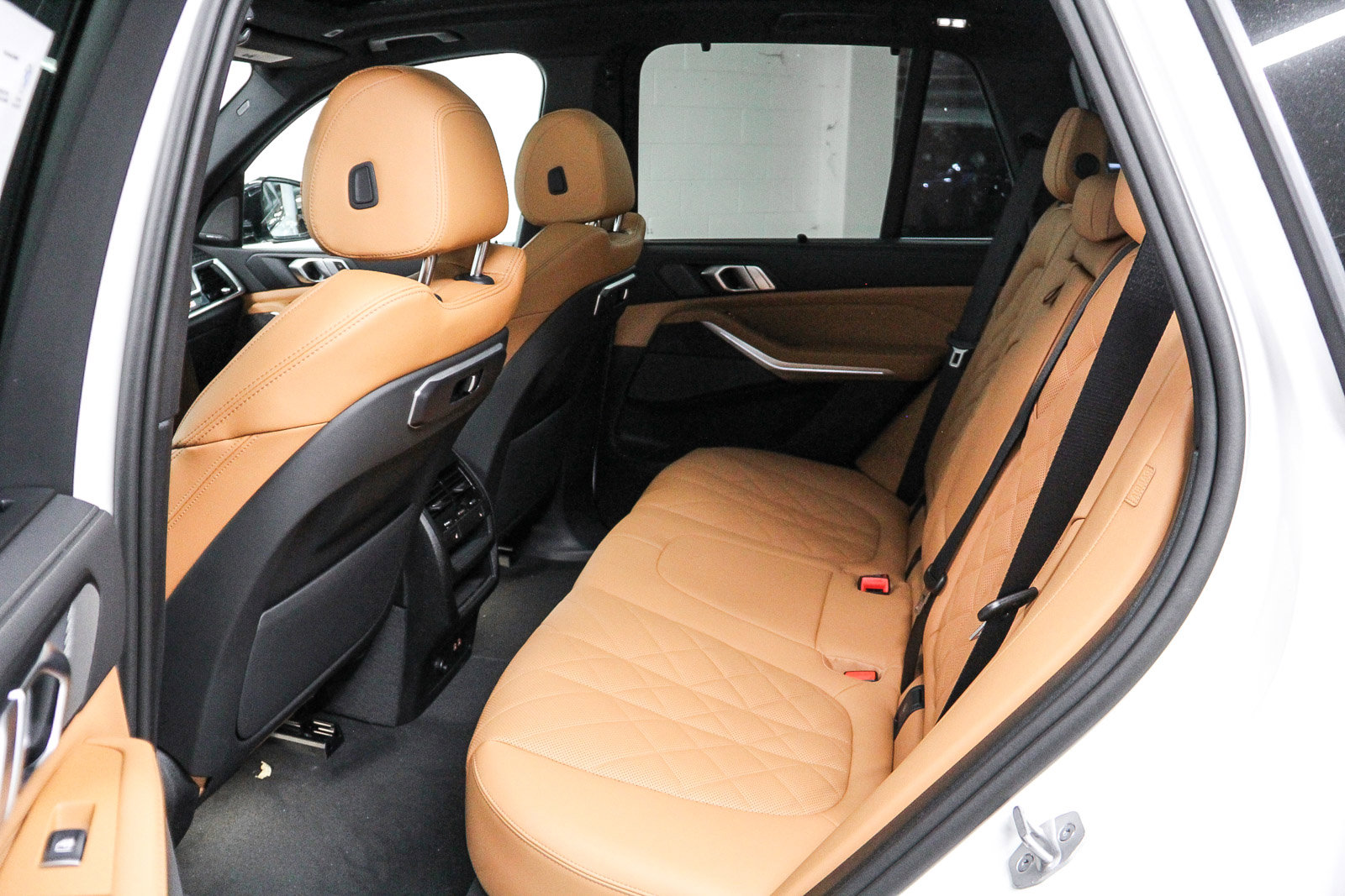 New 2026 BMW X5 sDrive40i w/ M Sport Package RWD image 17