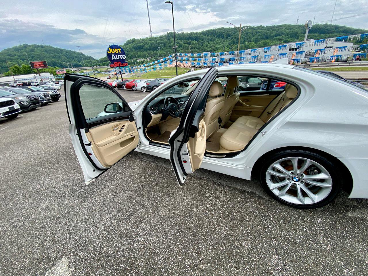 Used 2014 BMW 535i Sedan RWD image 14