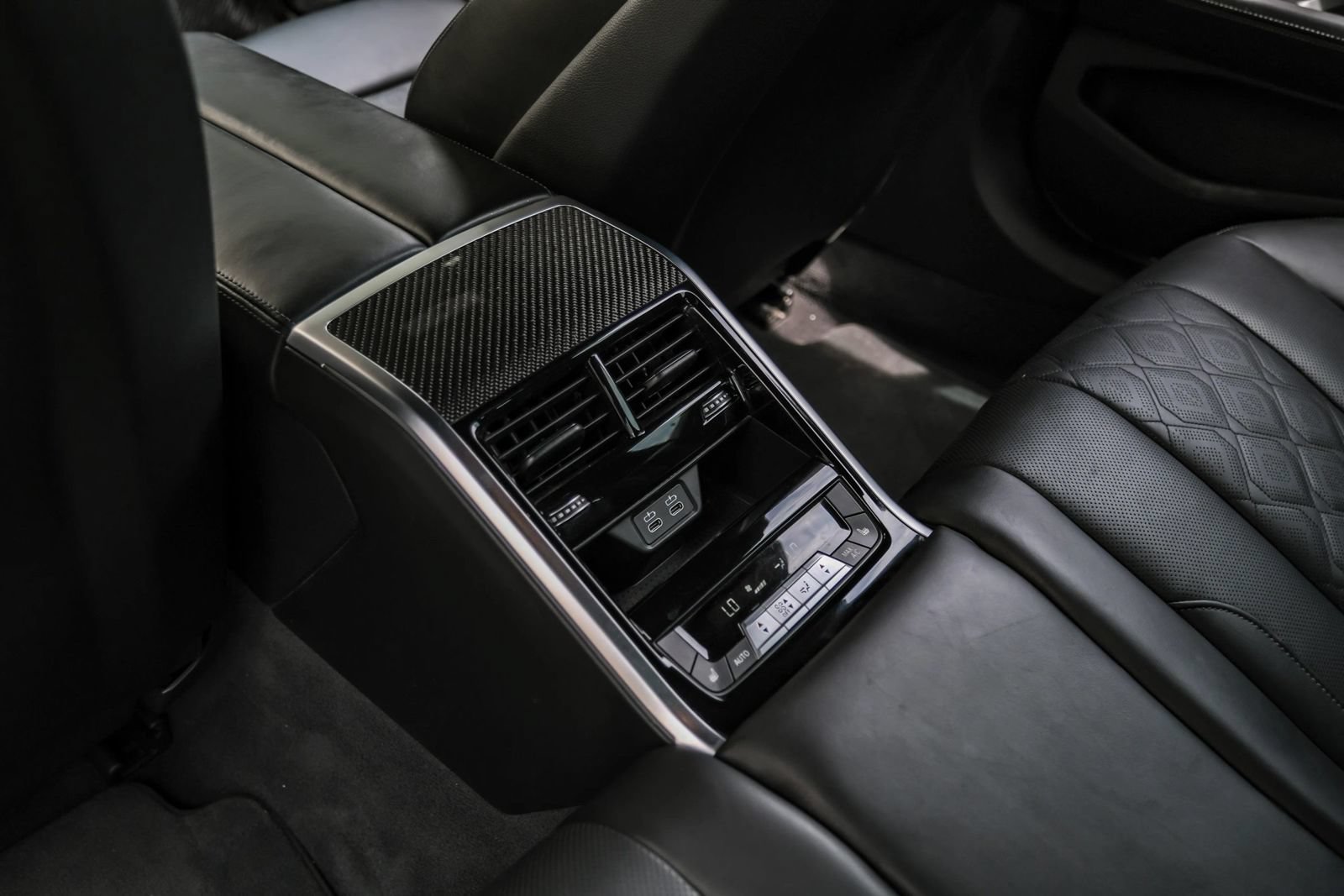 Used 2022 BMW M8 Gran Coupe xDrive Competition w/ M Carbon Exterior Package AWD/4WD image 40