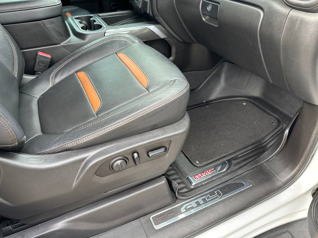 Used 2021 GMC Sierra 1500 AT4 w/ AT4 Premium Package AWD/4WD image 37