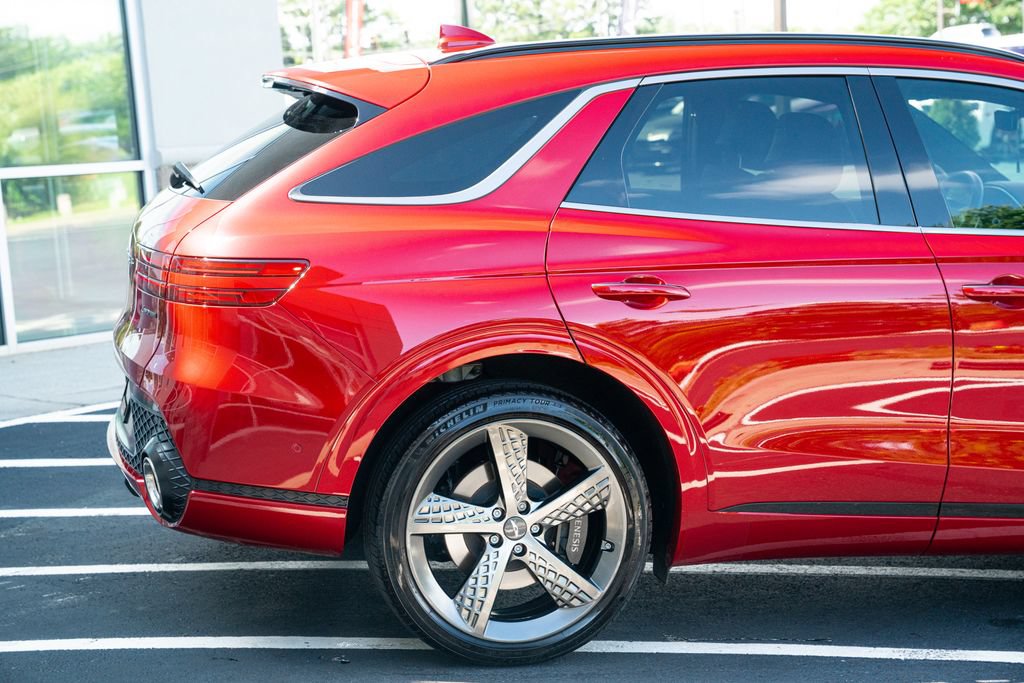 Used 2025 Genesis GV70 3.5T Sport w/ Sport Prestige Package AWD/4WD image 12