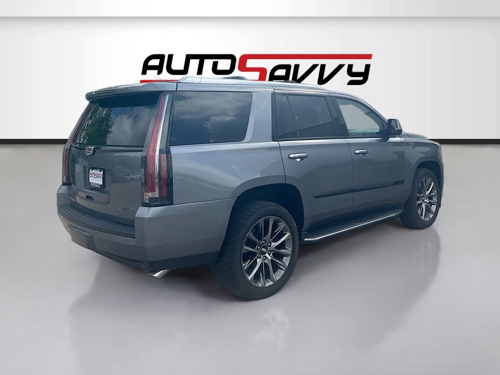 Used 2020 Cadillac Escalade Luxury w/ Escalade Sport Edition AWD/4WD image 7