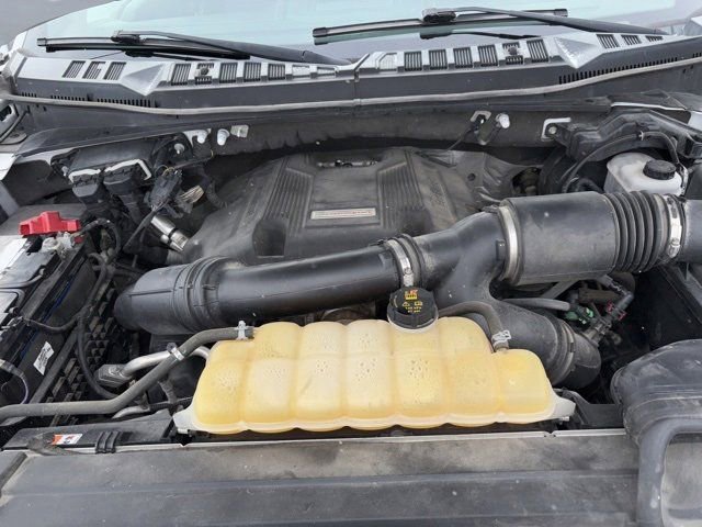 Used 2017 Ford F150 Raptor w/ Equipment Group 802A Luxury image 33