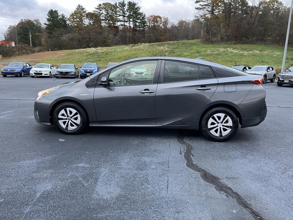 Used 2017 Toyota Prius Two image 23