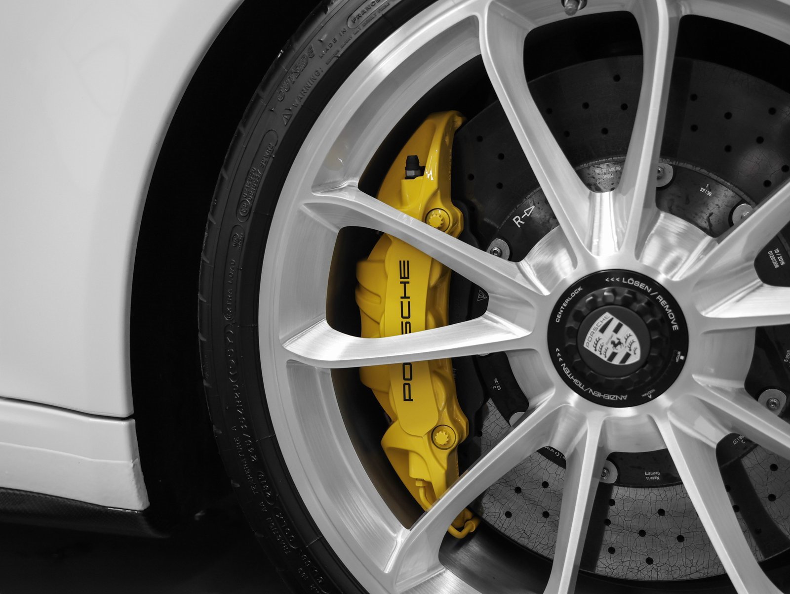 Used 2019 Porsche 911 Speedster image 21