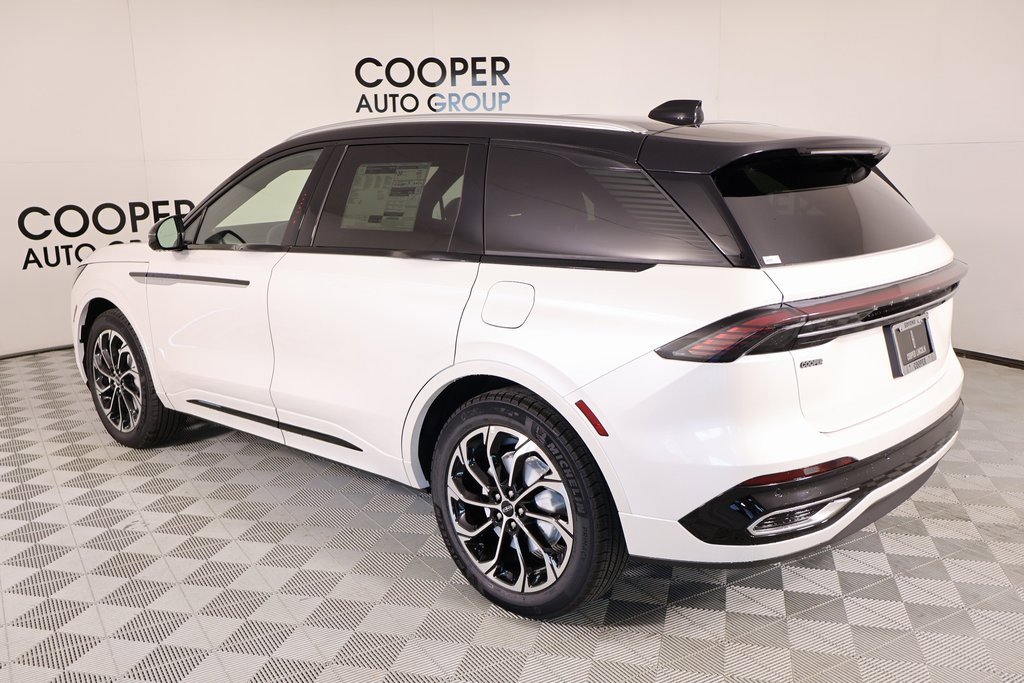 New 2026 Lincoln Nautilus Reserve image 23