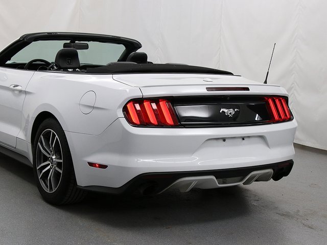 Used 2017 Ford Mustang Premium image 7