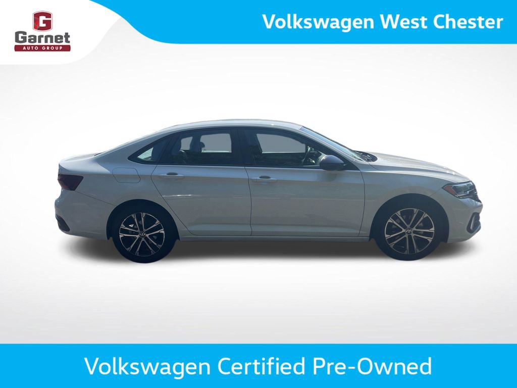 Certified 2023 Volkswagen Jetta Sport FWD image 7