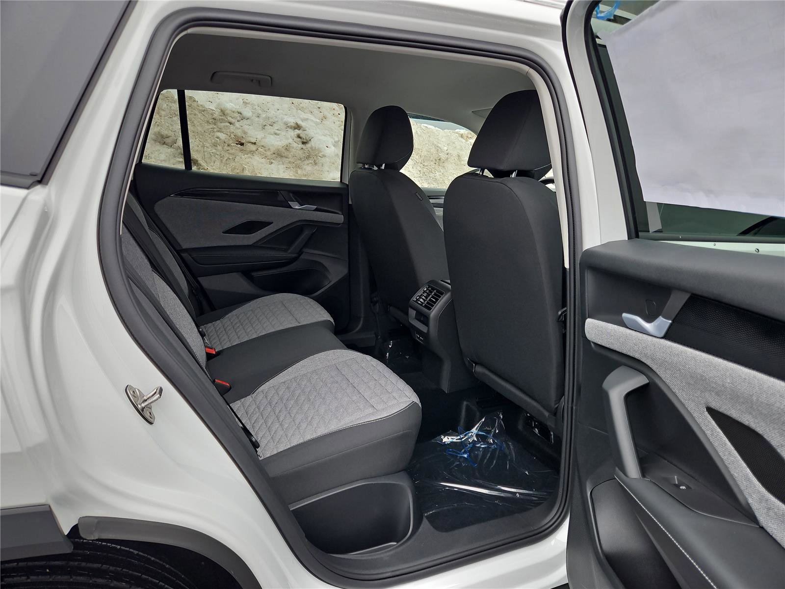 New 2026 Volkswagen Tiguan S image 29