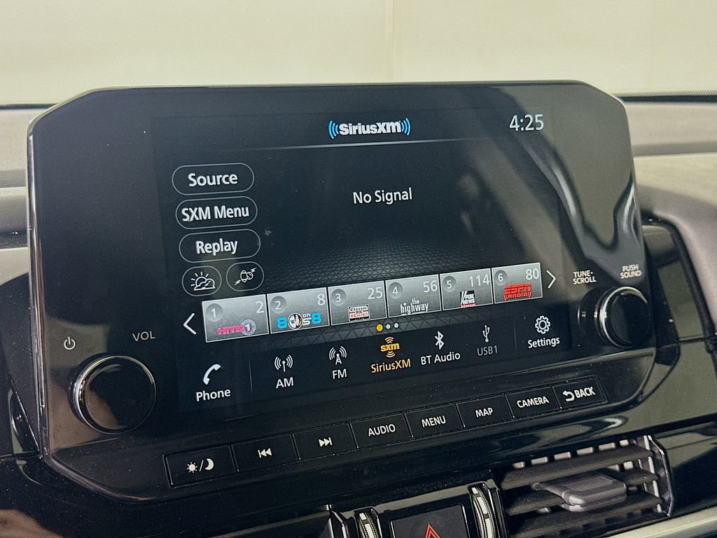 Used 2023 Nissan Pathfinder Platinum image 31