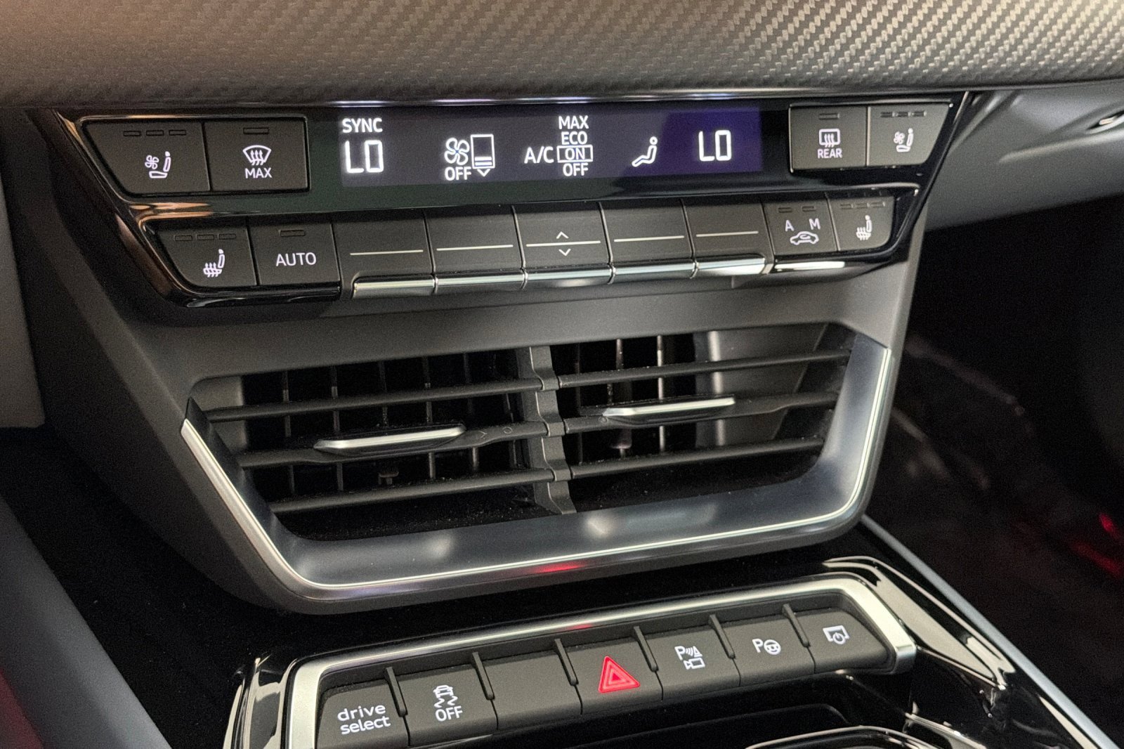 Used 2024 Audi RS e-tron GT w/ Carbon Performance Package image 19