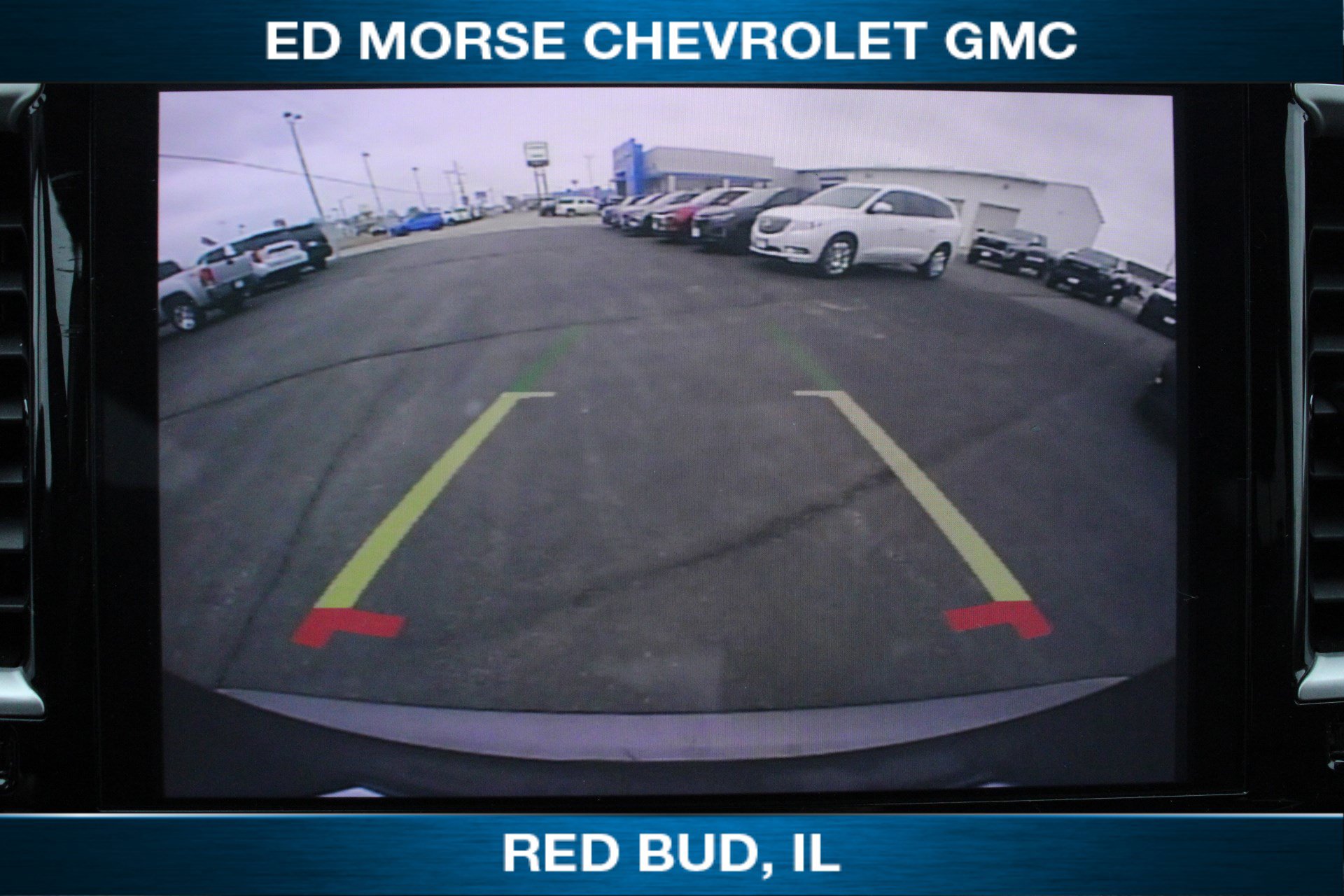 Used 2023 Chrysler Pacifica Touring-L image 12