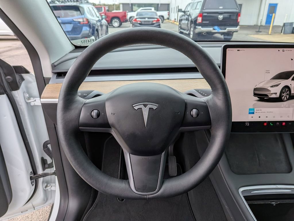 Used 2023 Tesla Model Y Long Range image 23