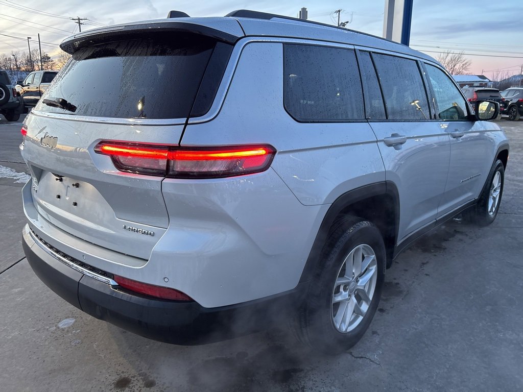 Used 2023 Jeep Grand Cherokee L Laredo image 6