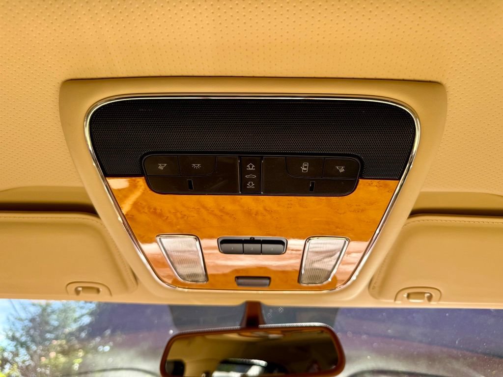 Used 2016 Bentley Mulsanne RWD image 21