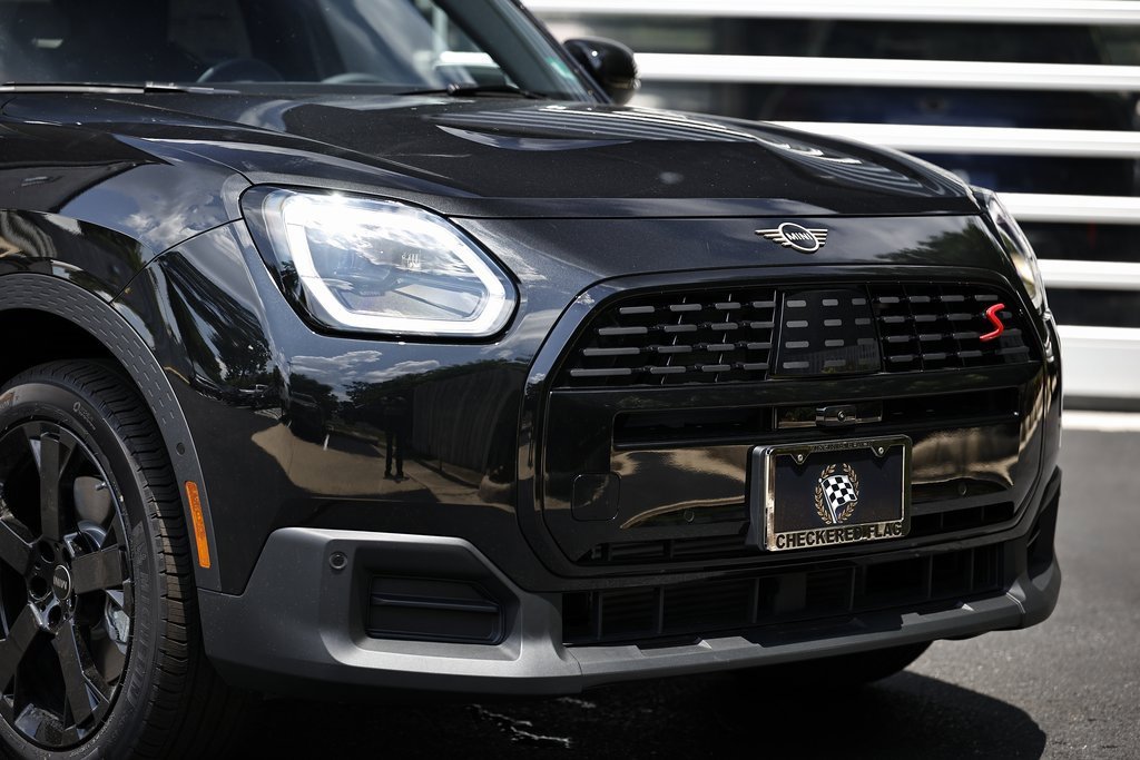New 2025 MINI Cooper Countryman S w/ Comfort Package Max image 2