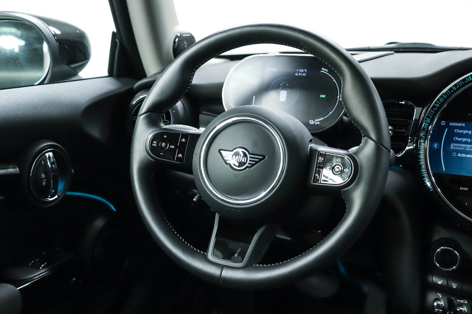 Certified 2024 MINI Cooper SE FWD image 15