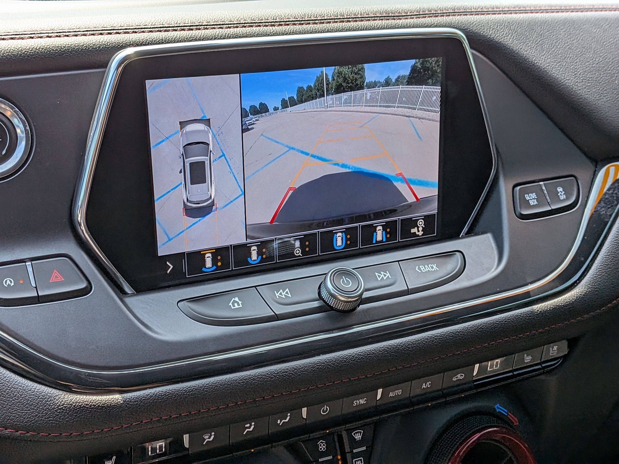 Used 2020 Chevrolet Blazer RS AWD/4WD image 19