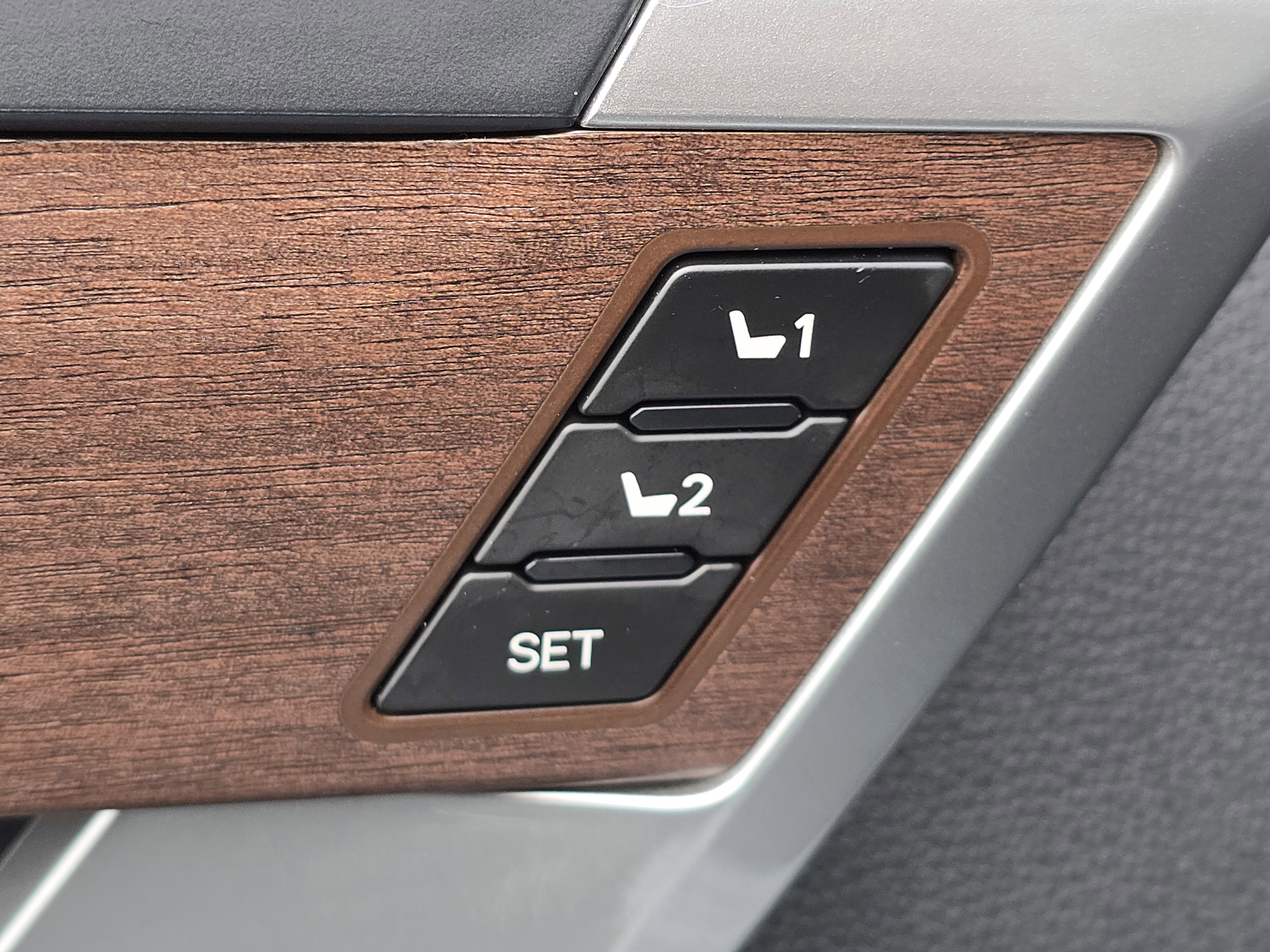 Used 2025 Toyota Tundra Capstone image 14