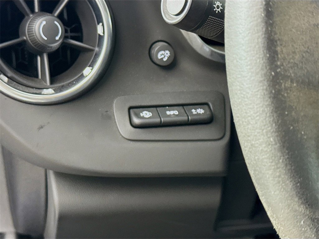 Used 2018 Chevrolet Camaro SS image 10