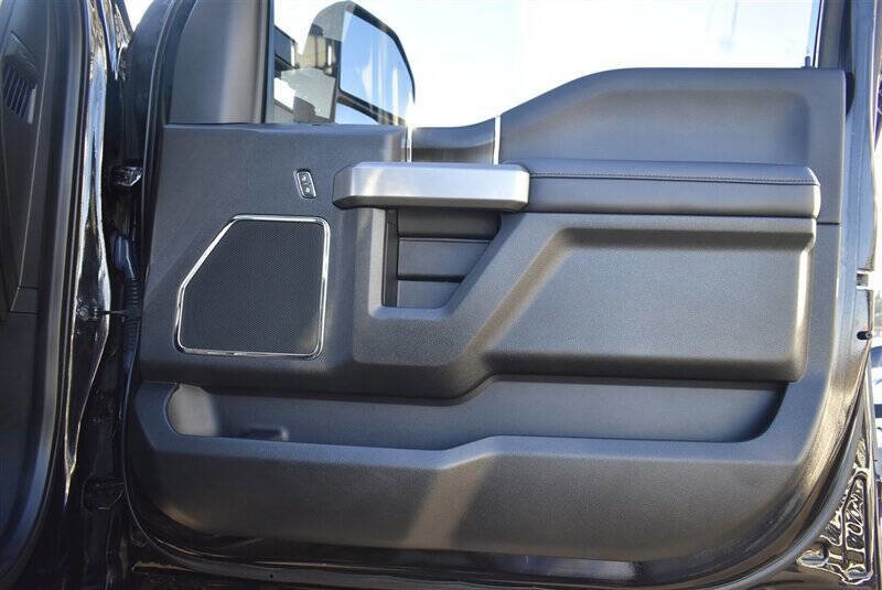 Used 2019 Ford F350 Platinum w/ Platinum Ultimate Package image 28