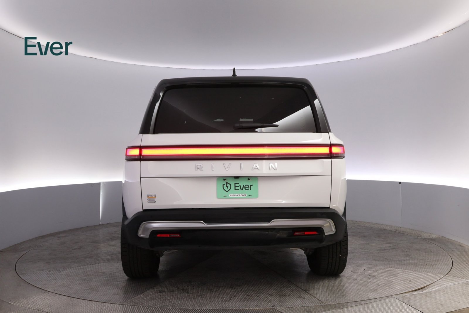 Used 2023 Rivian R1S Adventure Quad AWD/4WD image 15