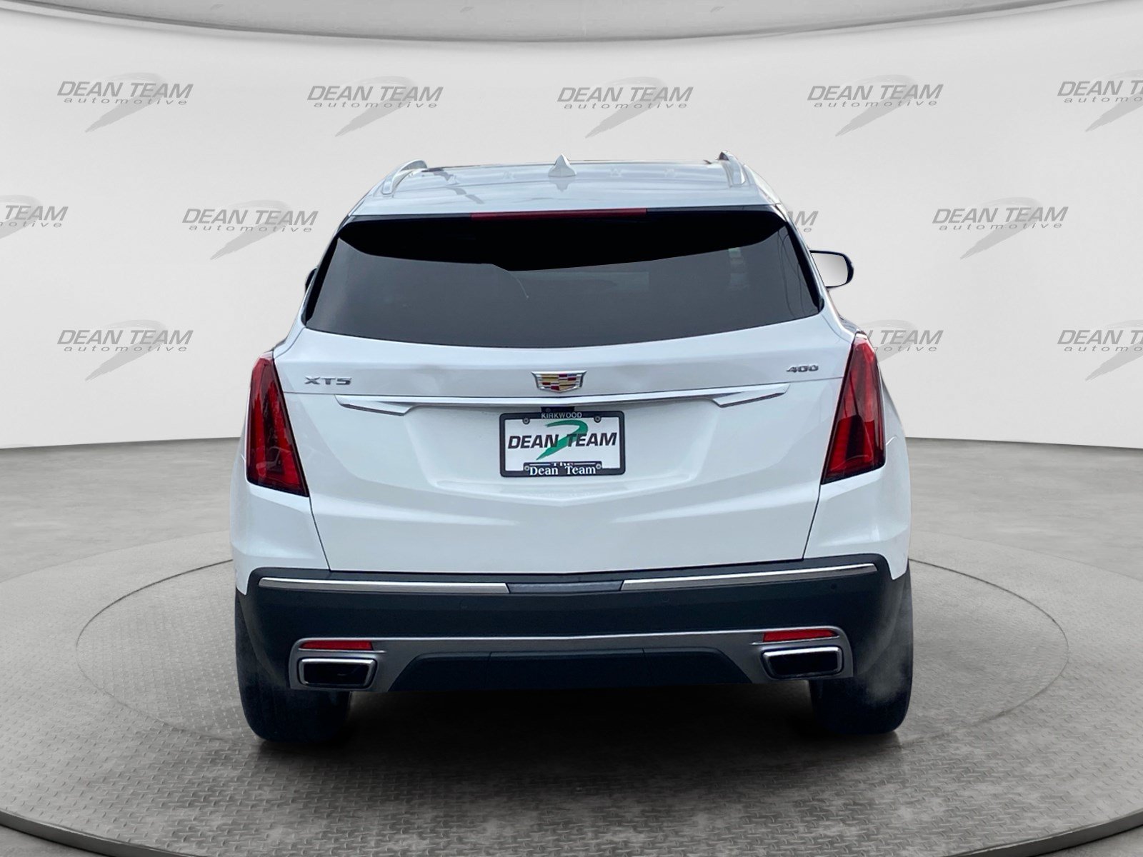 Used 2024 Cadillac XT5 Premium Luxury w/ Technology Package FWD image 7