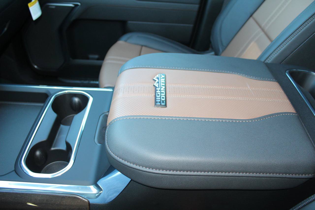Used 2026 Chevrolet Silverado 3500 High Country w/ High Country Premium Package AWD/4WD image 76