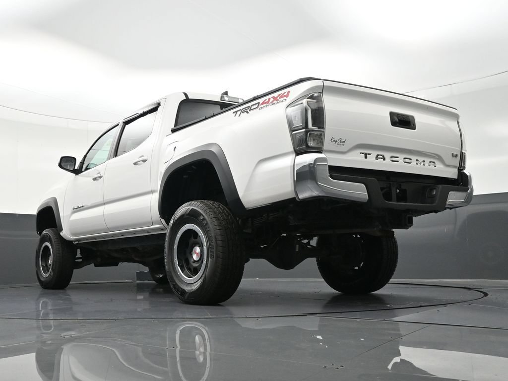 Used 2020 Toyota Tacoma TRD Off-Road AWD/4WD image 26