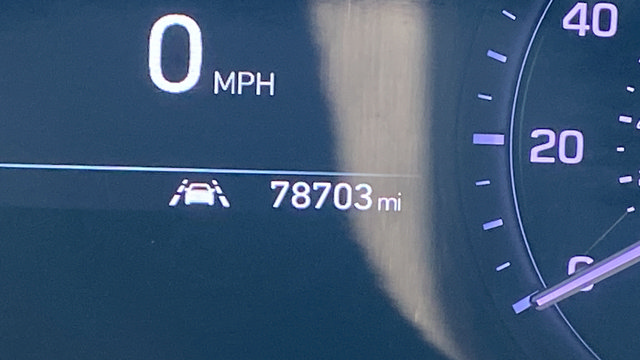 Used 2018 Genesis G80 3.8 RWD image 11