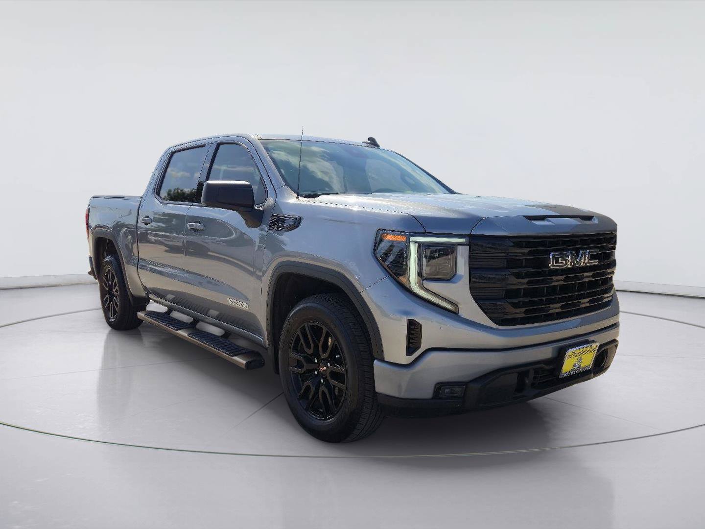 Used 2023 GMC Sierra 1500 Elevation RWD image 7