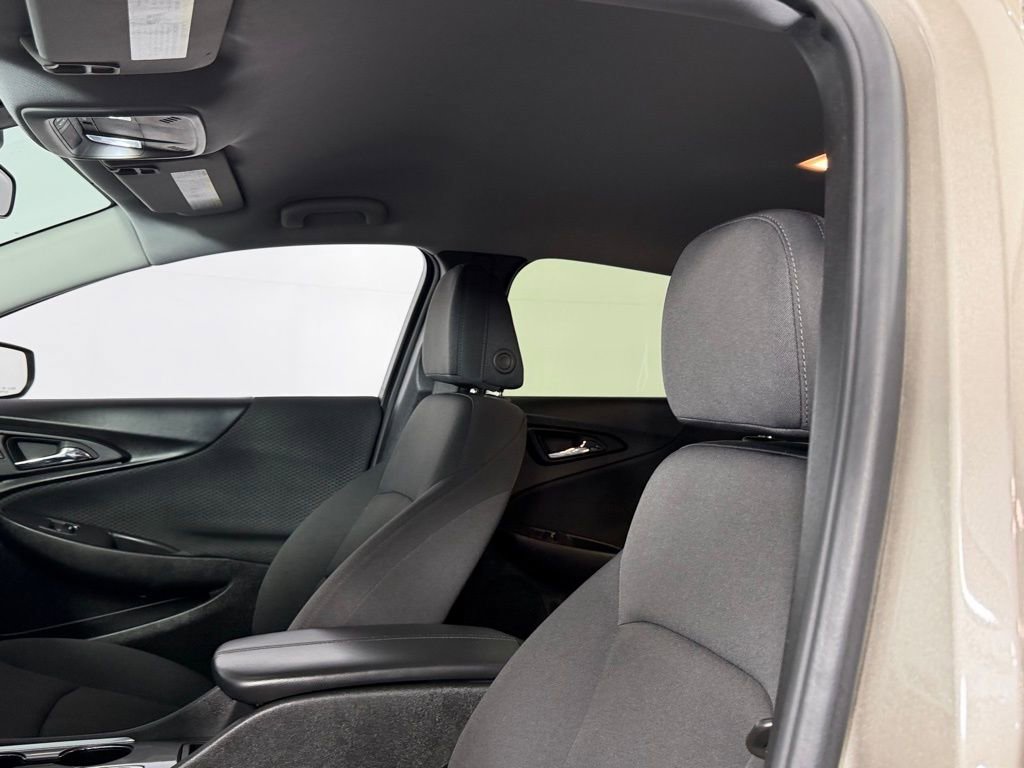 Used 2024 Chevrolet Malibu LT image 21