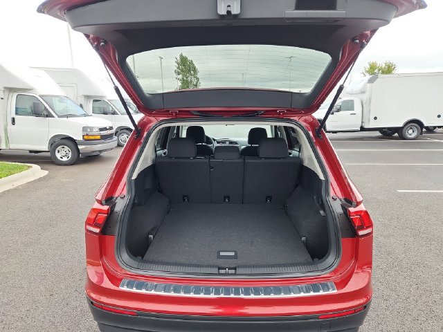 Used 2019 Volkswagen Tiguan S w/ Driver Assistance Package AWD/4WD image 30