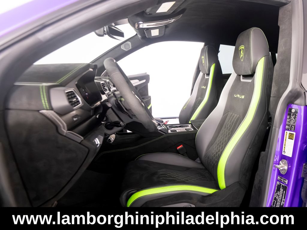 Used 2024 Lamborghini Urus Performante AWD/4WD image 39