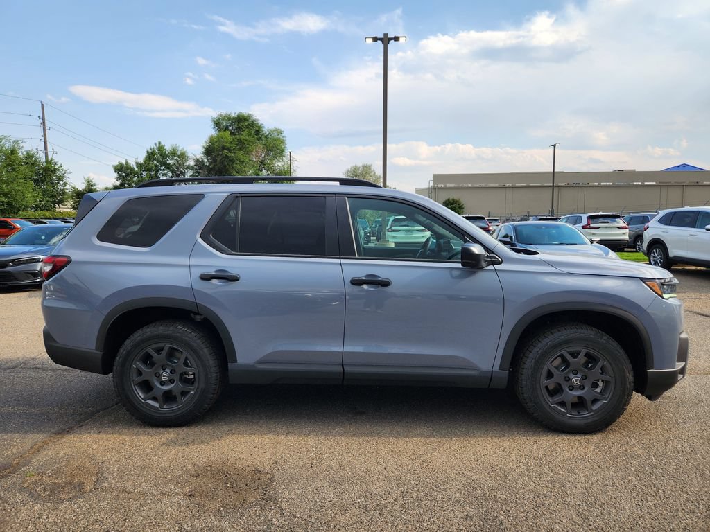 Used 2026 Honda Pilot TrailSport image 4