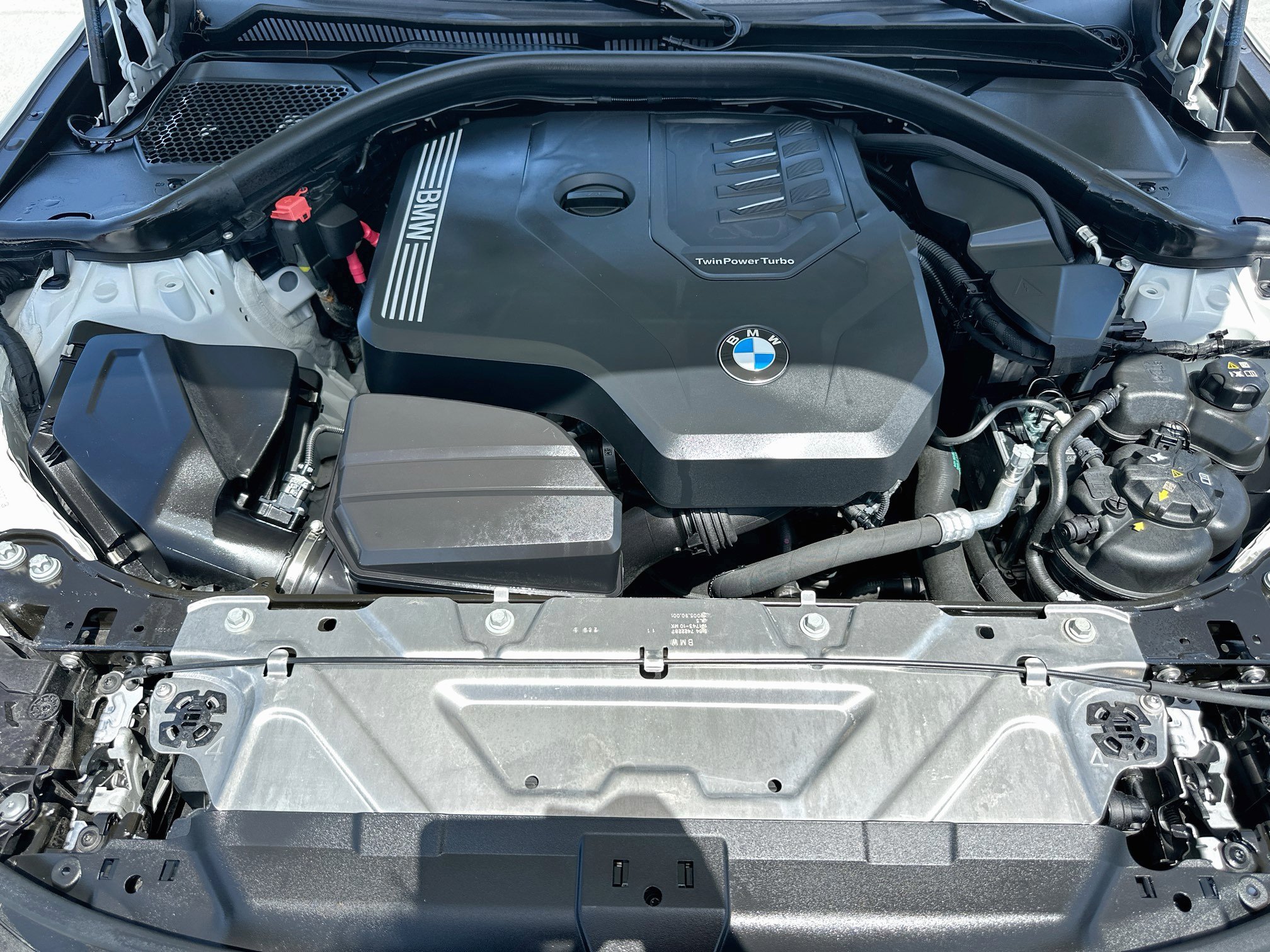 Used 2024 BMW 330i Sedan w/ M Sport Package RWD image 32