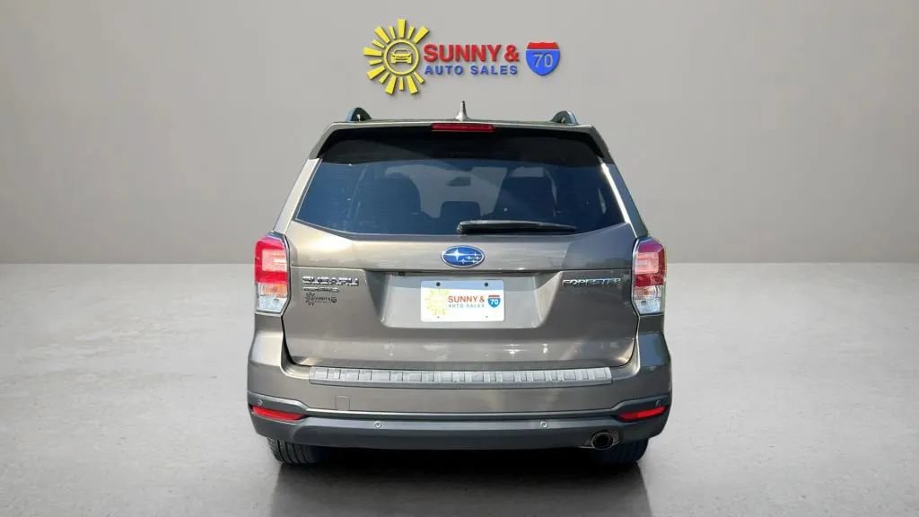 Used 2018 Subaru Forester 2.5i Touring AWD/4WD image 7