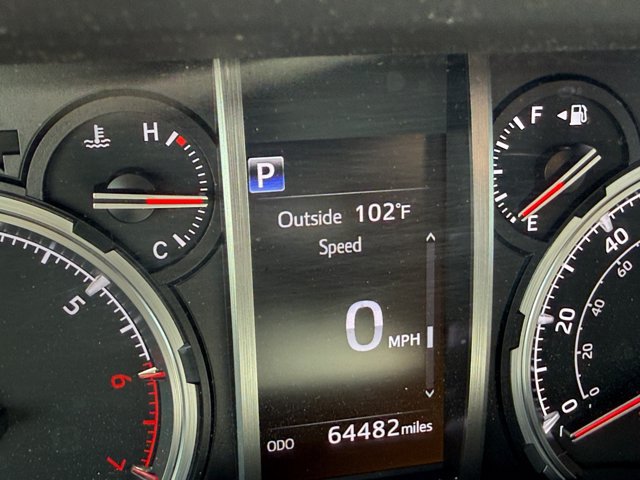 Used 2021 Toyota 4Runner TRD Off-Road Premium AWD/4WD image 26