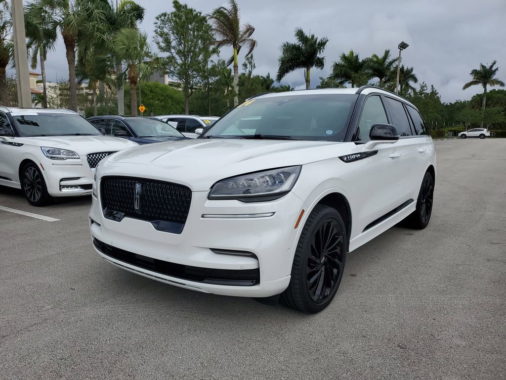 Used 2024 Lincoln Aviator Reserve w/ Equipment Group 201A image 2