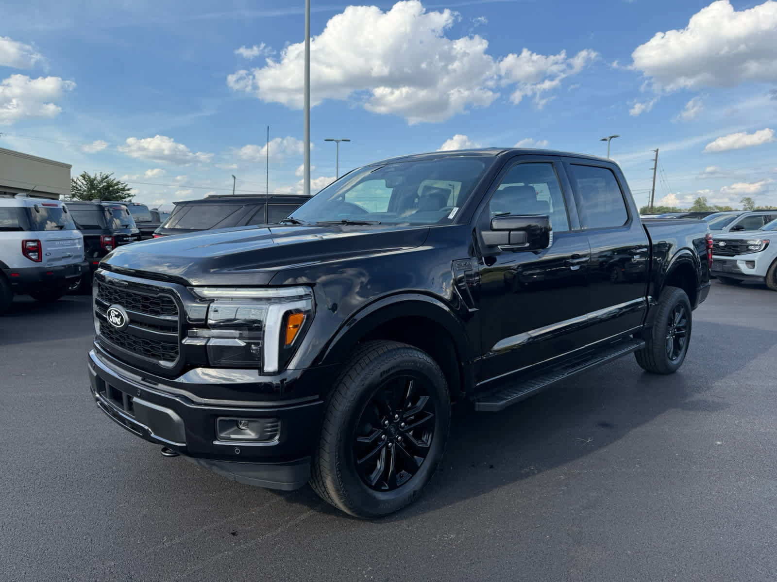 New 2026 Ford F150 Lariat w/ Equipment Group 501A Mid AWD/4WD image 24