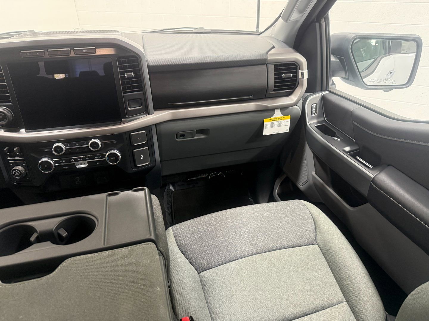 Used 2024 Ford F150 XLT w/ Tow/Haul Package image 32