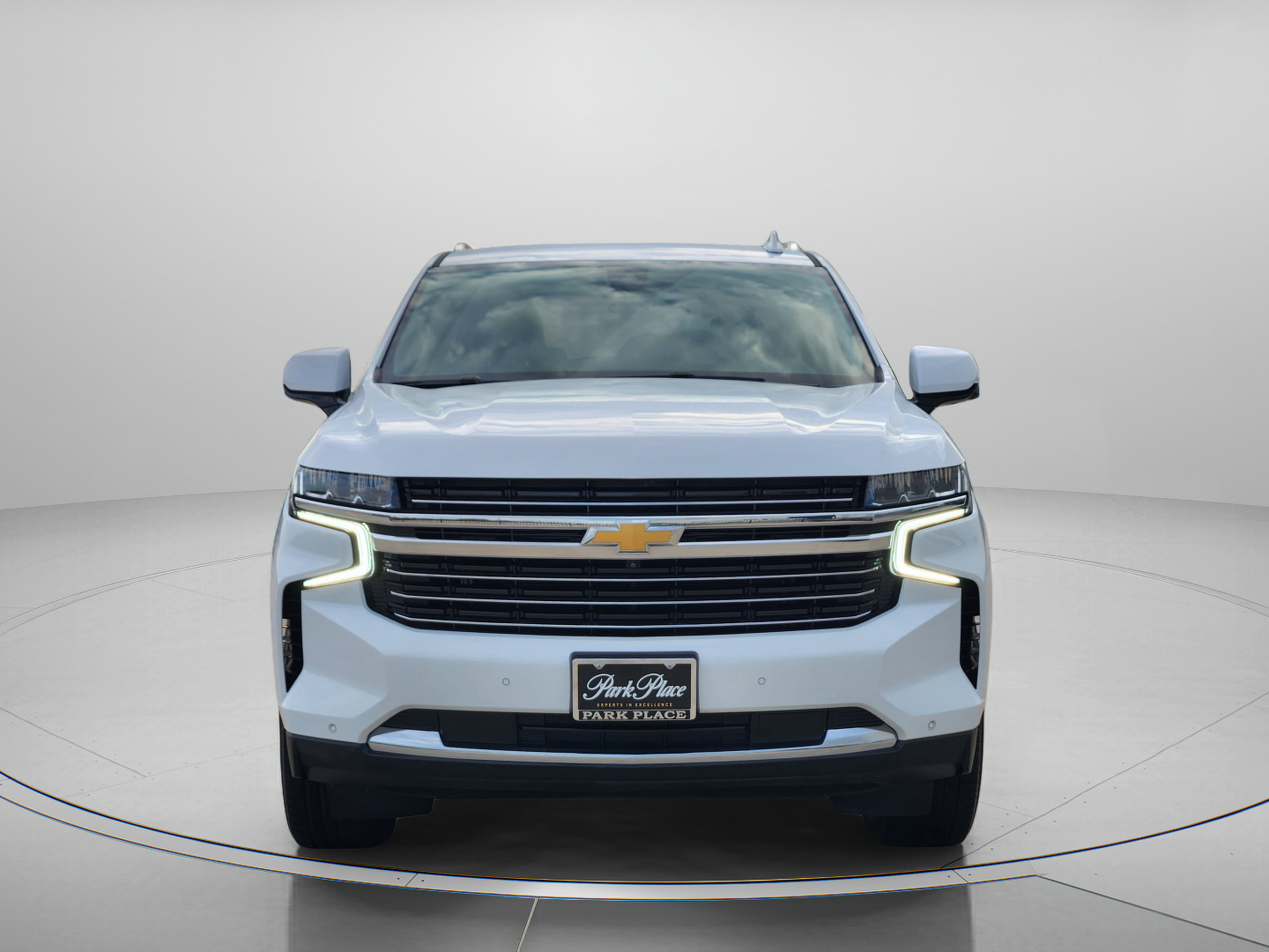 Used 2022 Chevrolet Tahoe LT w/ Luxury Package RWD image 6