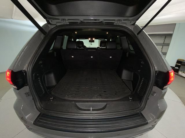 Used 2021 Jeep Grand Cherokee Laredo X image 23