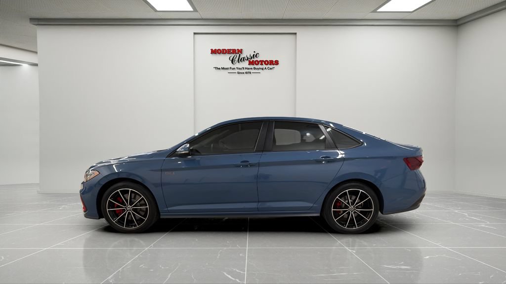 Used 2026 Volkswagen Jetta GLI Autobahn FWD image 2