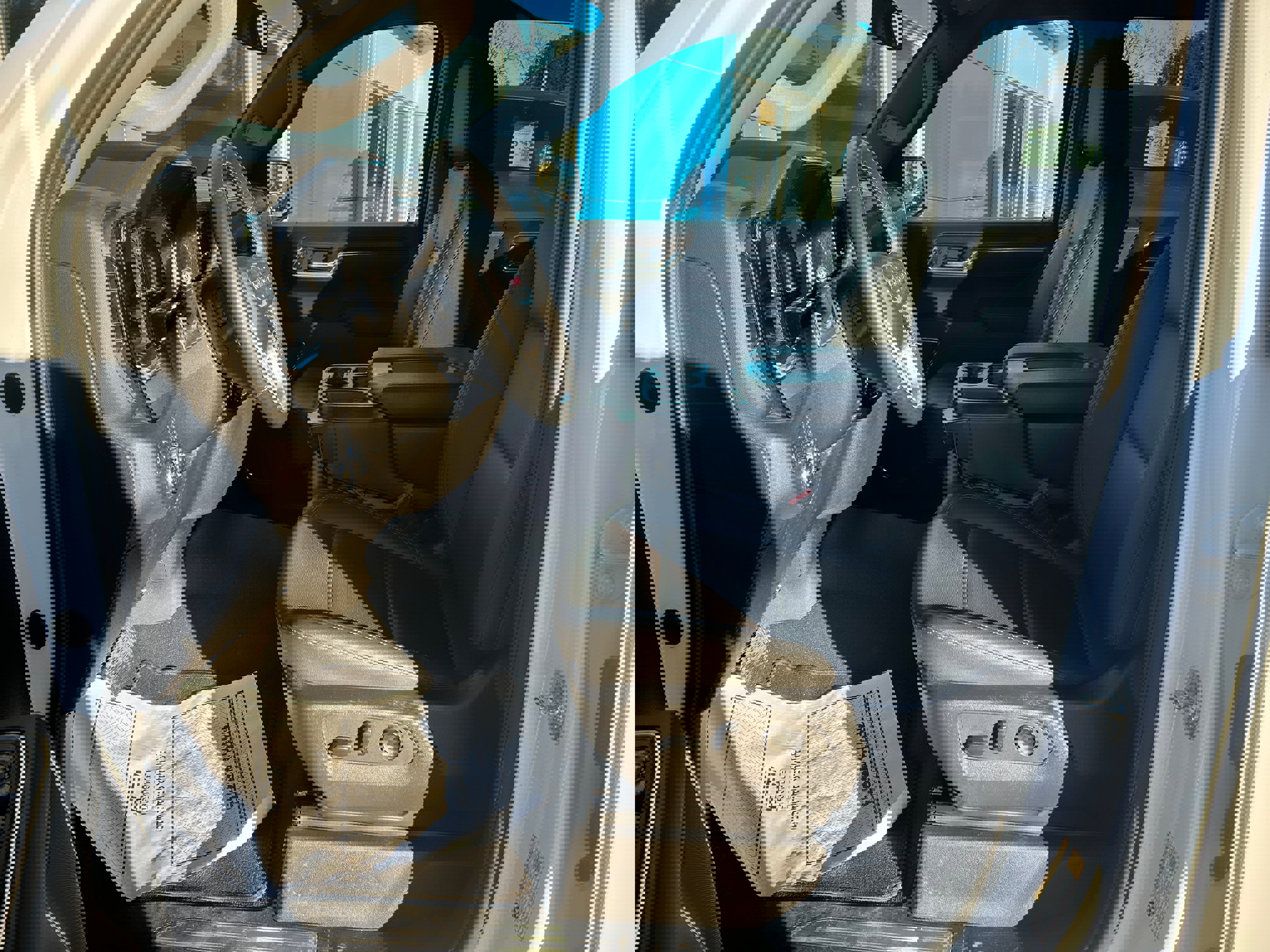 Used 2025 GMC Sierra 1500 SLT image 15