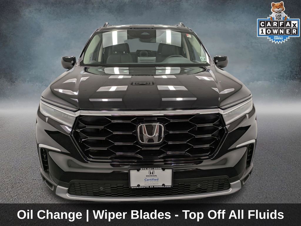 Certified 2025 Honda Pilot Touring image 2