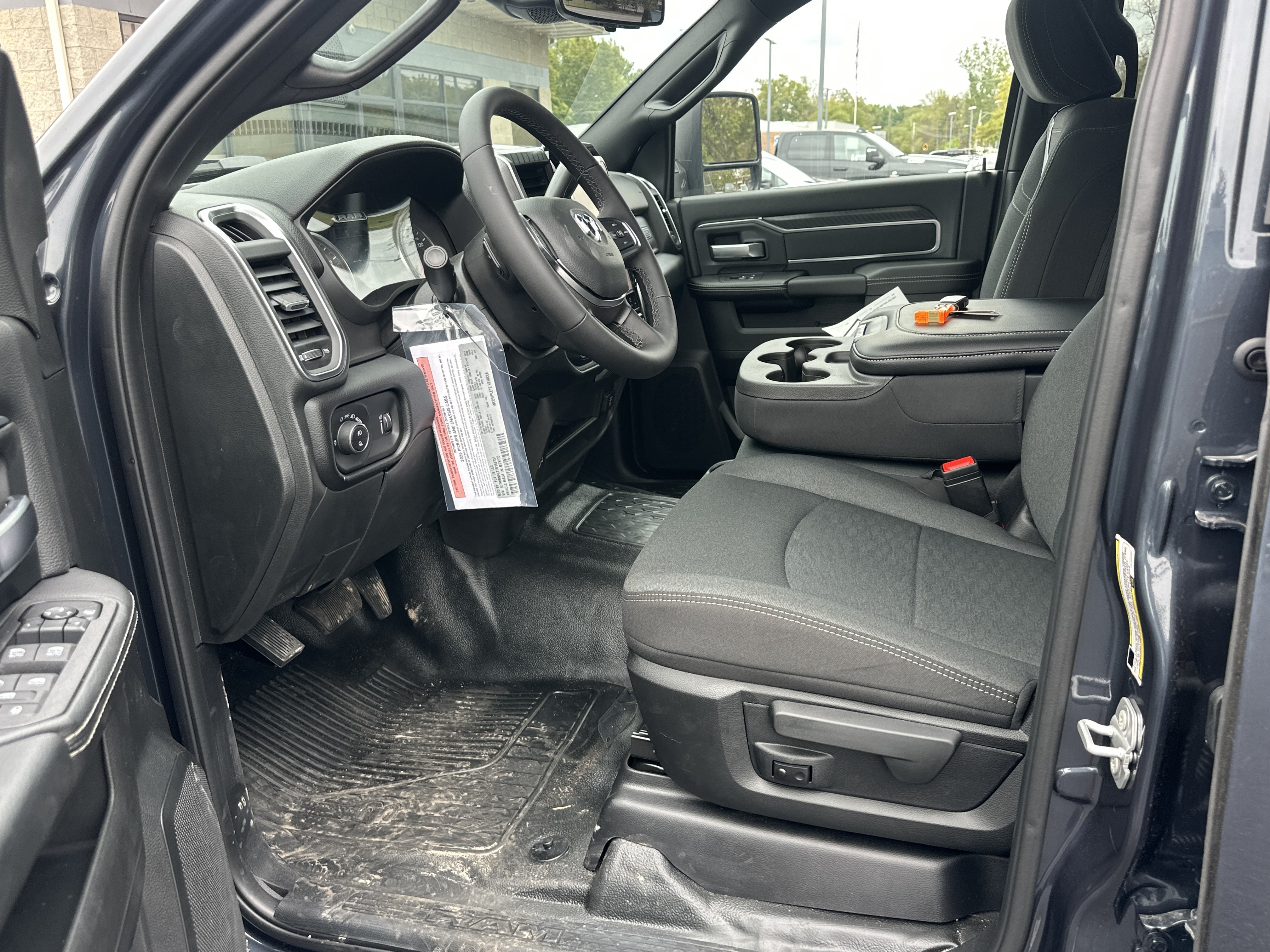 New 2026 RAM 5500 4x4 Crew Cab image 31